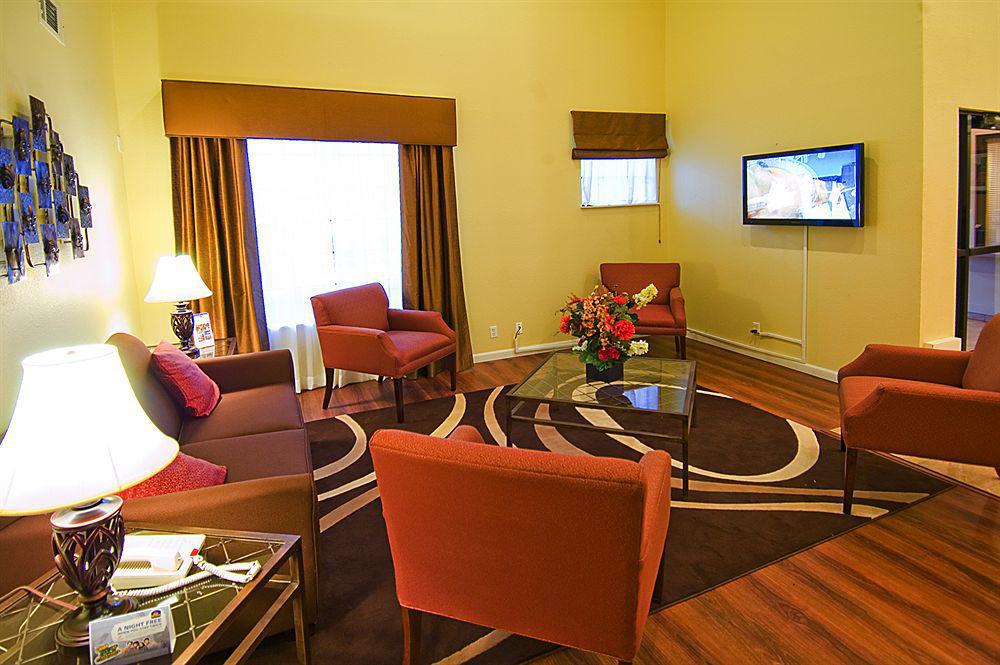 Quality Inn & Suites Fort Worth Exterior foto